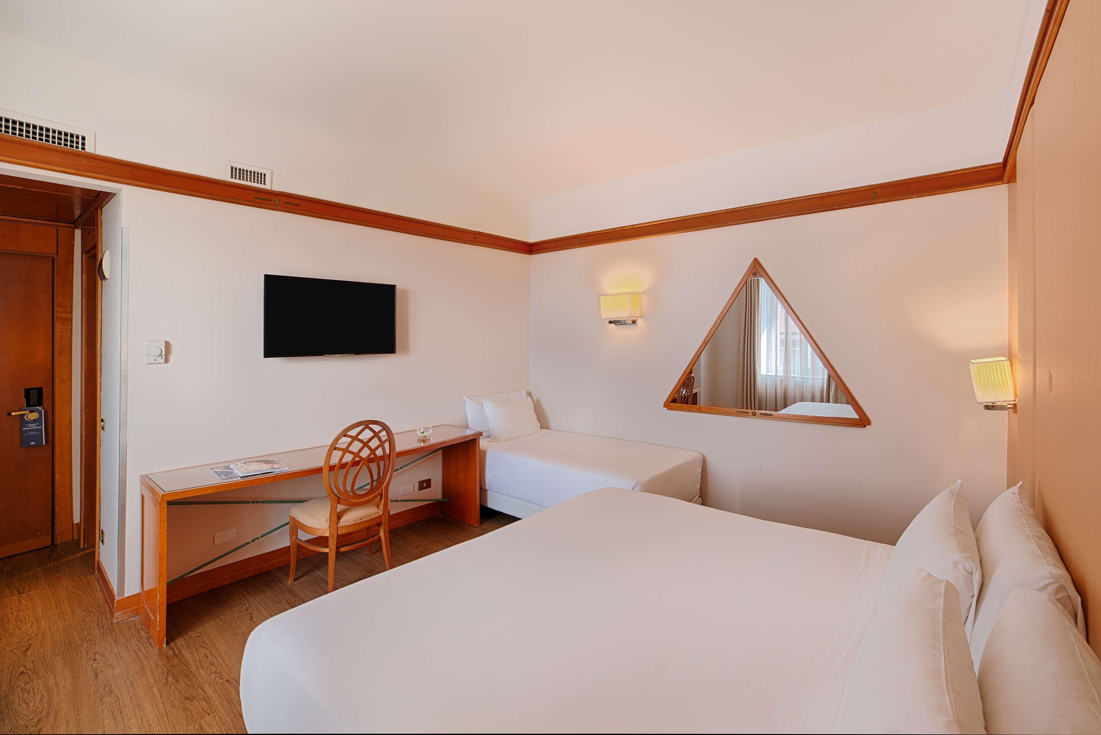 Nh Pisa Hotel Ngoại thất bức ảnh