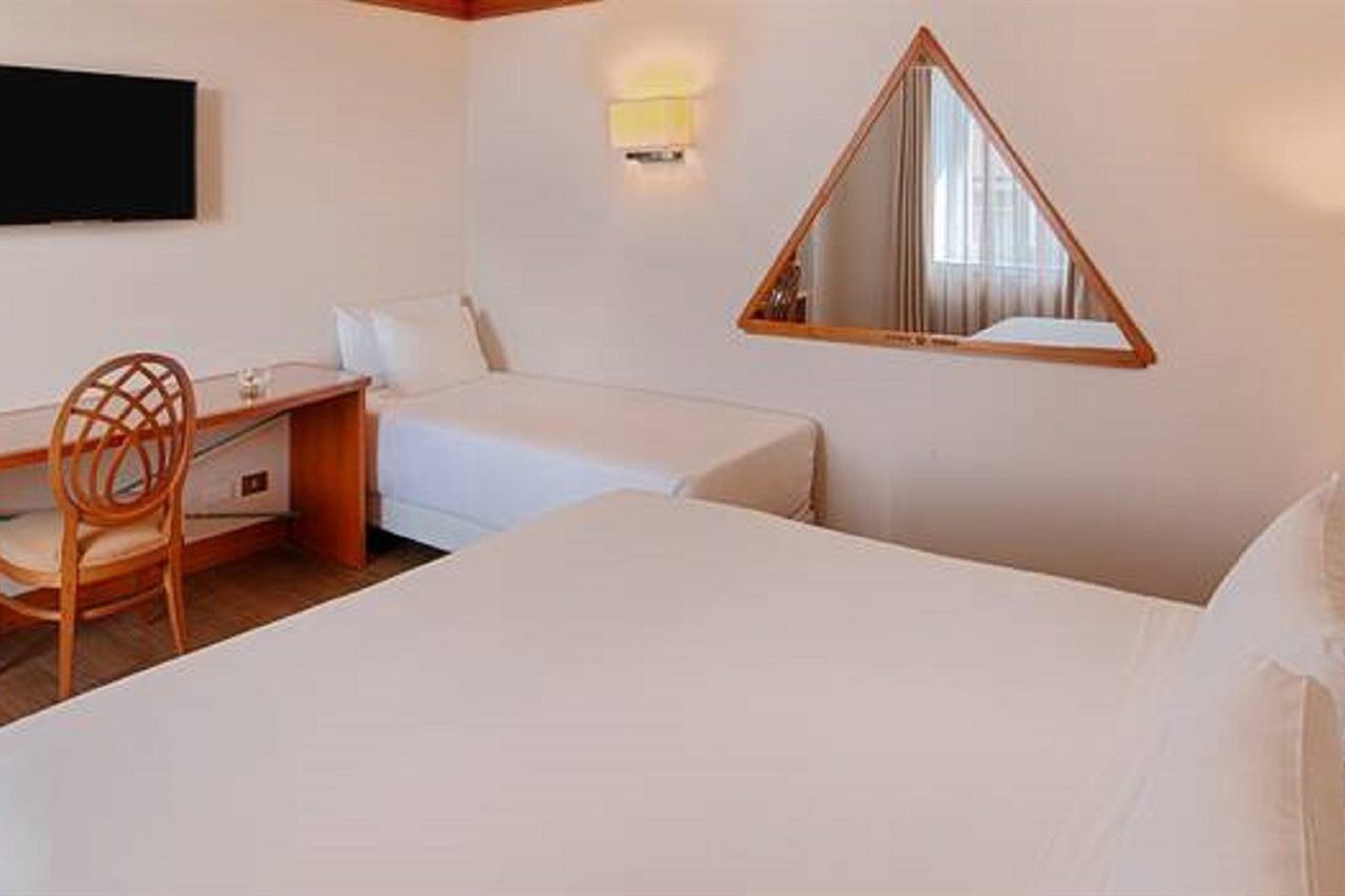 Nh Pisa Hotel Ngoại thất bức ảnh